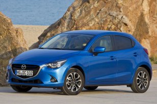 Mazda 2 2015