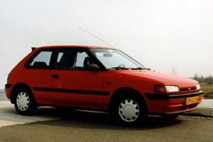 Mazda 323 