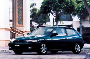 Mazda 323 P