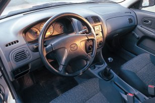 Mazda 323 1998 - 2001