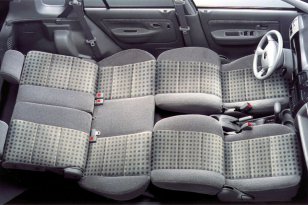 Mazda Demio 2000 - 2003