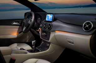 Mercedes Benz B-class 2011