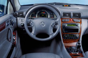 Mercedes Benz C-class 2000 - 2004