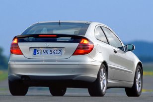 Mercedes Benz C-class 2001 - 2004
