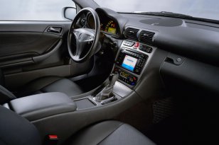 Mercedes Benz C-class 2001 - 2004