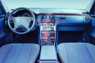 Mercedes Benz E-class 1999 - 2002