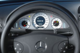 Mercedes Benz E-class 2003 - 2006