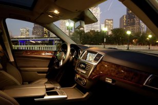 Mercedes Benz M-class 2011