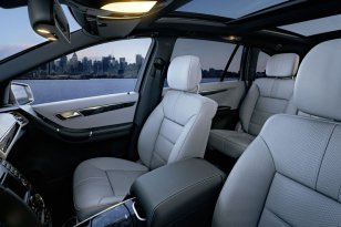 Mercedes Benz R-class 2010