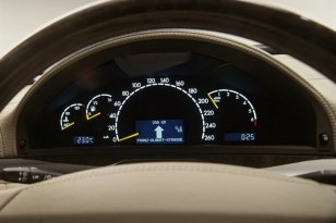 Mercedes Benz S-class 2002 - 2005