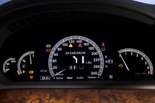 Mercedes Benz S-class 2005 - 2009