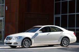Mercedes Benz S-class 2009