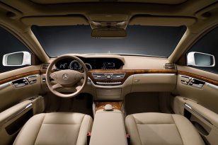 Mercedes Benz S-class 2009