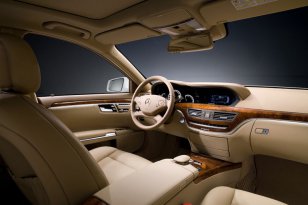 Mercedes Benz S-class 2009