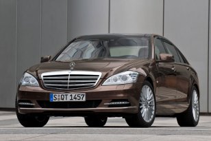Mercedes Benz S-class 2009