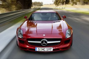 Mercedes Benz SLS AMG 2010