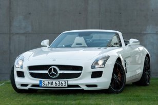 Mercedes Benz SLS AMG