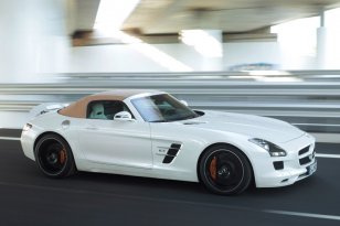 Mercedes Benz SLS AMG 2011