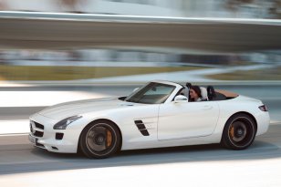 Mercedes Benz SLS AMG 2011