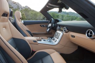 Mercedes Benz SLS AMG 2011