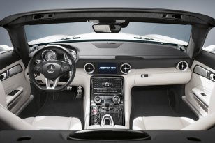 Mercedes Benz SLS AMG 2011