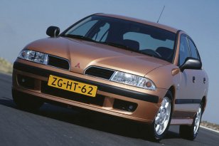 Mitsubishi Carisma 1999 - 2001