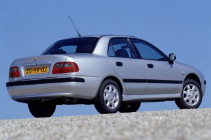 Mitsubishi Carisma 2001 - 2003