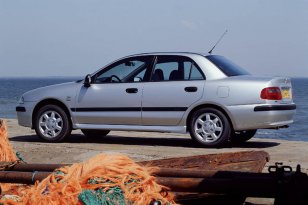 Mitsubishi Carisma 2001 - 2003