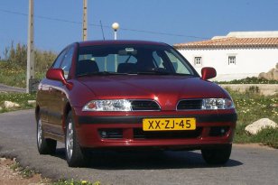Mitsubishi Carisma 2001 - 2005