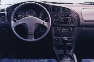 Mitsubishi Colt 1996 - 2004