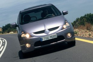Mitsubishi Grandis 2004 - 2011