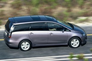 Mitsubishi Grandis 2004 - 2011
