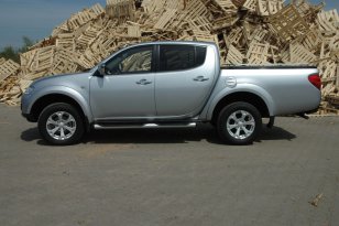 Mitsubishi L200 2012