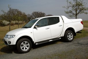 Mitsubishi L200 2012