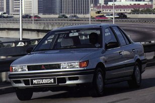 Mitsubishi Lancer 