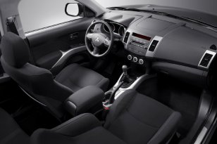 Mitsubishi Outlander 2007 - 2010