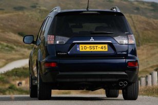 Mitsubishi Outlander 2010 - 2013