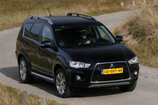 Mitsubishi Outlander 2010 - 2013