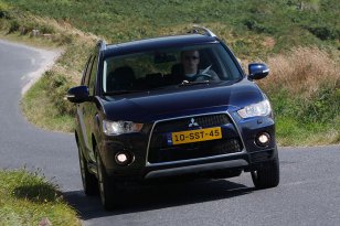 Mitsubishi Outlander 2010 - 2013
