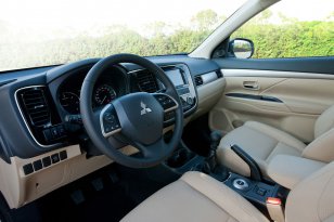 Mitsubishi Outlander 2012