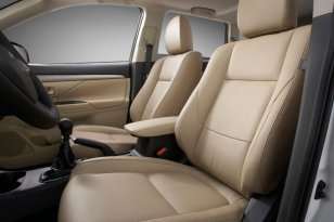 Mitsubishi Outlander 2012