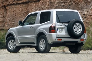 Mitsubishi Pajero 2003 - 2006