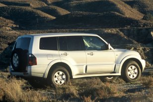 Mitsubishi Pajero 2003 - 2006