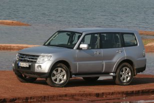 Mitsubishi Pajero 2006
