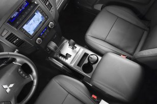 Mitsubishi Pajero 2006