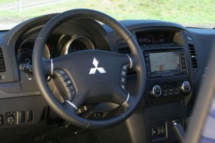 Mitsubishi Pajero 2006