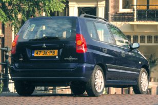Mitsubishi Space Star 2002 - 2004