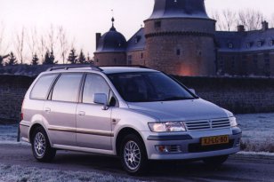 Mitsubishi Space Wagon 1999 - 2004