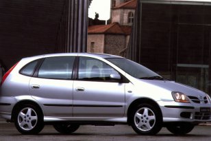 Nissan Almera Tino 2000 - 2003
