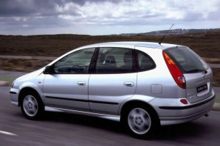 Nissan Almera Tino 2000 - 2003